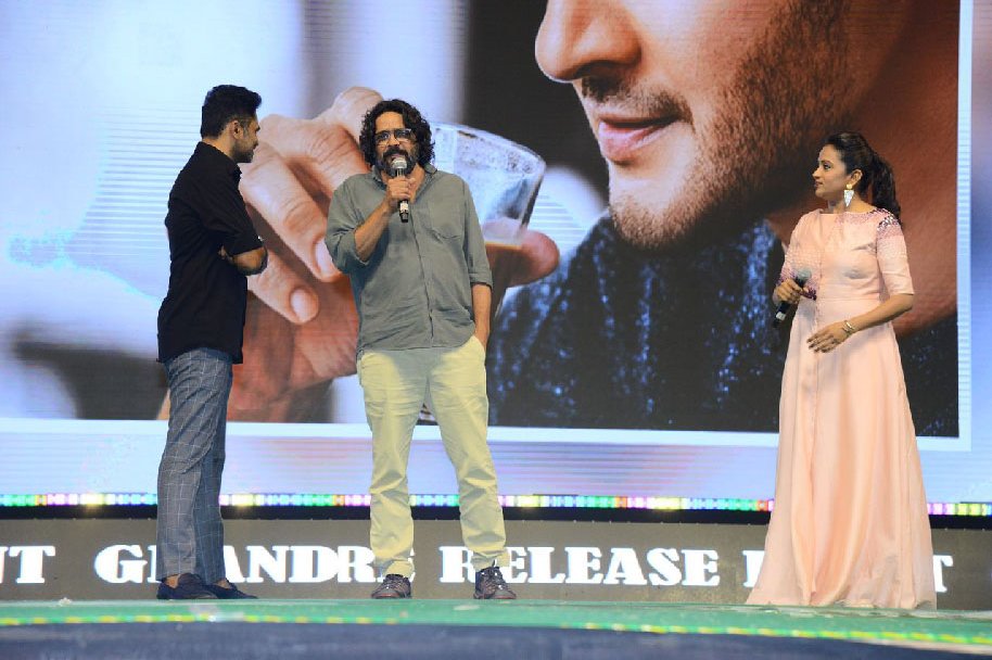 Maharshi-Movie-Pre-Release-Event